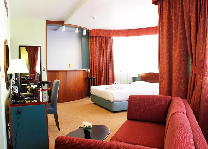 Al Diar Dana Hotel